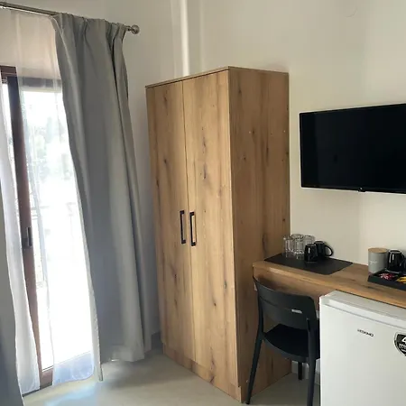 Sensimar To Let *