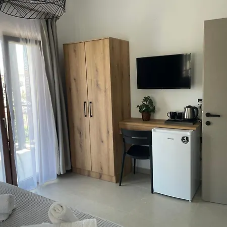 Sensimar To Let *